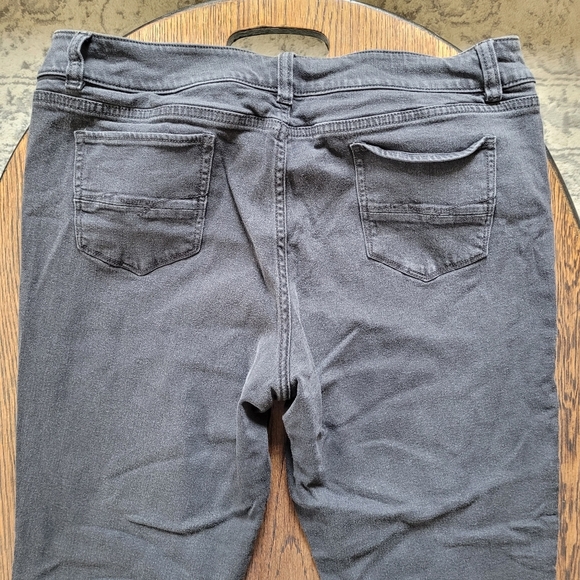 SOHO NY & Co Faded Black Curvy Boyfriend Jeans Size Women's 18 - Picture 5 of 11